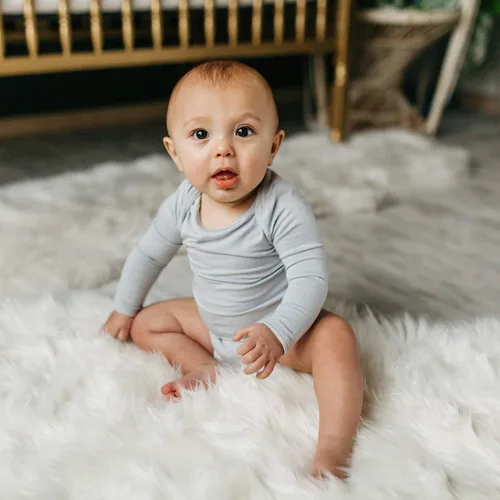 Miniatura 2 de Kyte Baby - Body de manga larga unisex de rayón de bambú suave, 0-24 meses