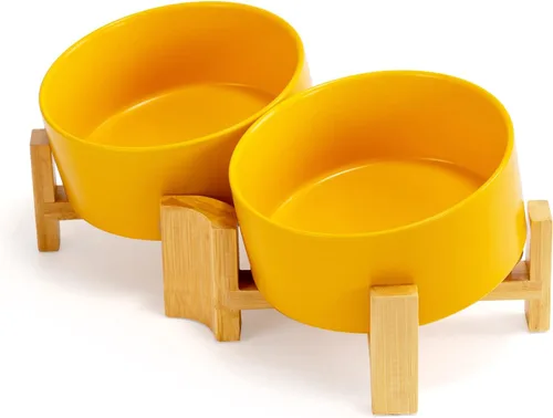 Miniatura 9 de SPUNKYJUNKY Cuenco de cerámica inclinado de 15° para perros y gatos con soporte de madera, cuenco inclinado para comida y agua para bulldog Blanco