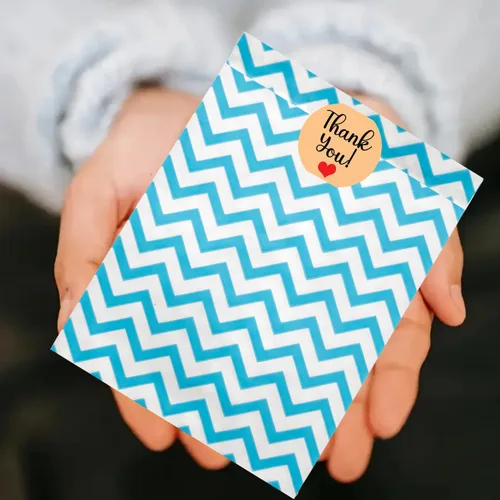 Miniatura 3 de Novel Box - Paquete de 100 bolsas planas de mercancía con estampado de cheurón azul de 4 x 6 pulgadas, elegante bolsa para regalos de cumpleaños