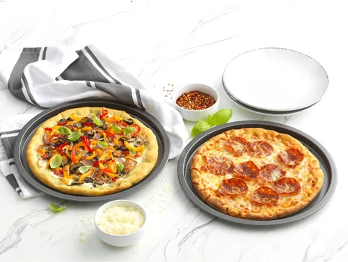 Miniatura 5 de GoodCook Conjunto de 2 bandejas para pizza personales antiadherentes de acero de 10", gris