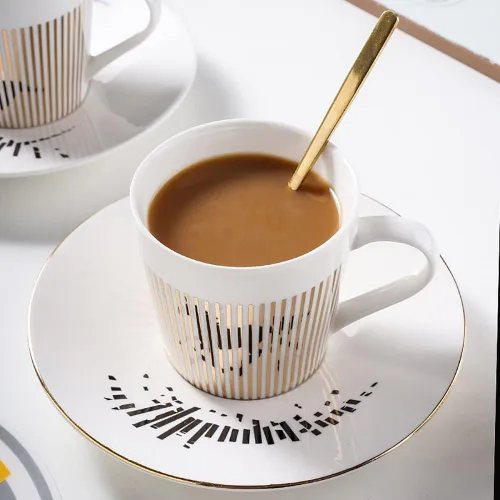 Tazas y platillos de espejo, taza de café con reflejo de espejo, taza de café de cerámica con juego de platillo, tazas de té y platillos para