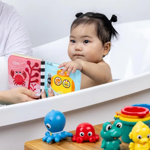 Miniatura 5 de Baby Einstein Ocean Explorers Opus Bath Pals - Juego de regalo de 11 piezas, libro de baño impermeable, tazas de baño, juguetes de baño