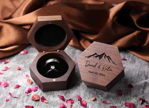 Miniatura 8 de Personalized Wedding Ring Box for wedding Ceremony, Custom Double Ring Holder - By NorthStar Engraving