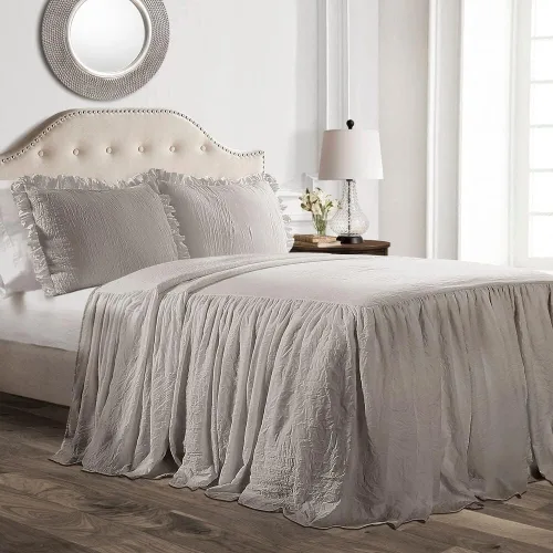 Lush Decor - Juego de colcha con volantes de 3 piezas de lujo, estilo de casa de campo, elegante detalle de volantes, diseño clásico y atemporal,