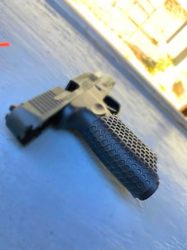 Miniatura 2 de Stekos - Agarre de goma para pistola, agarre táctico de grado profesional, agarre vertical de goma duradero y flexible, ajuste universal y fácil