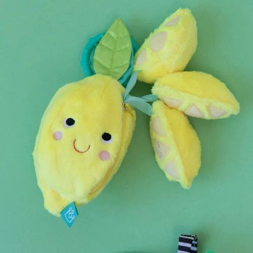 Miniatura 2 de Manhattan Toy Mini-Apple Farm Lemon - Juguete de viaje para bebé con sonajero, chirriante, tela arrugada y accesorio de clip para mordedor