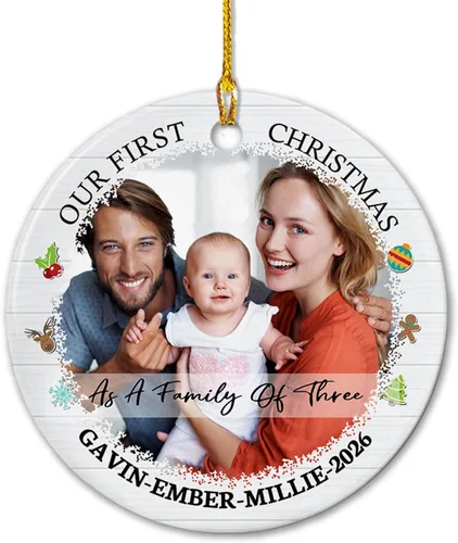 Miniatura 15 de Adorno de cerámica personalizado de cinco medias con nombres y año personalizados, nuestra primera Navidad como familia de cinco, nuestros primeros
