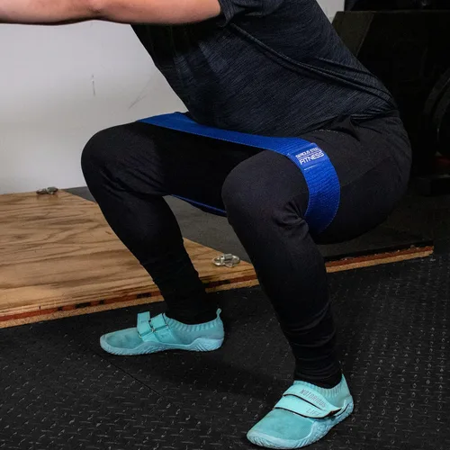Miniatura 3 de Serious Steel Fitness - Squat & Deadlift - Banda para calentamiento de cadera y glúteos Azul (Regular - 13" Light)