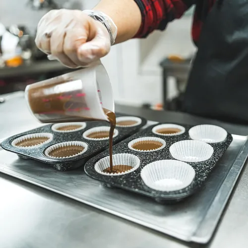 Miniatura 6 de Bake Choice 200 forros estándar para cupcakes arcoíris para hornear, envoltorios de cupcakes de grado alimenticio, forros de muffins de pergamino a