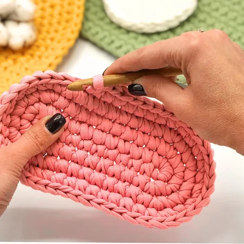 Miniatura 9 de Hilo de camiseta – 0.197-0.276 in – Cinta de punto para ganchillo, tejido, macramé, manualidades – 328.1 ft / 110 yardas – Hilo de algodón Apricot