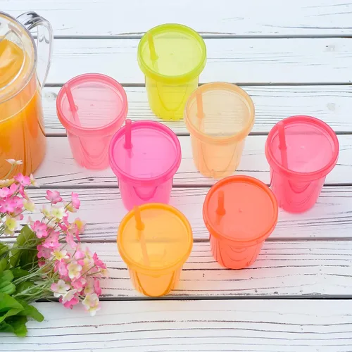 Miniatura 4 de Youngever 7 juegos de vasos de plástico para niños con tapas y pajitas, 7 vasos reutilizables para niños pequeños con pajitas en 7 colores rosados