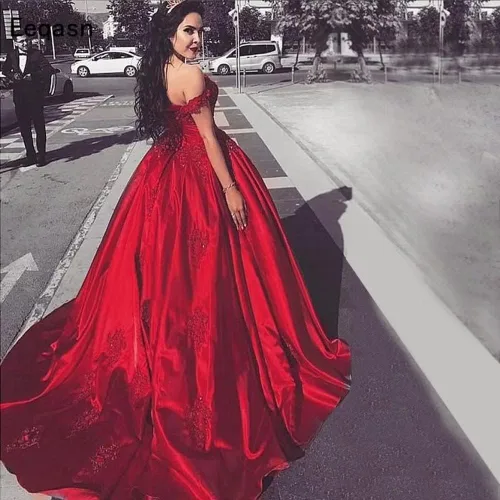 Miniatura 4 de Meicuhap Women's Off Shoulder lace Applique Prom Dress Satin Quinceanera Ball Gowns for Sweet 15 16