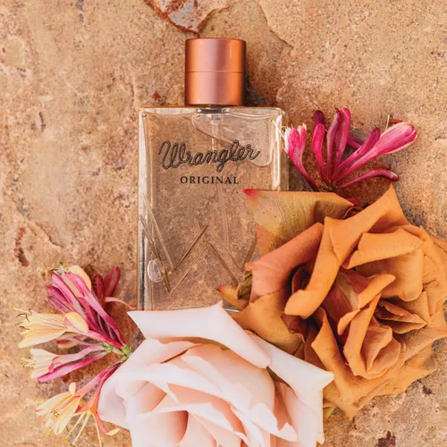 Miniatura 4 de Wrangler - Perfume original para mujer de Tru Western, 2.5 onzas, mora, pera, bayas silvestres, frutas azucaradas y aroma a fruta ácida, fragancia