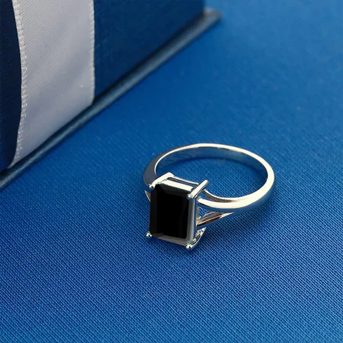 Miniatura 24 de Gem Stone King Anillo de compromiso solitario con diseño clásico de vástago dividido para mujer, plata de ley 925, piedra natal de piedra preciosa