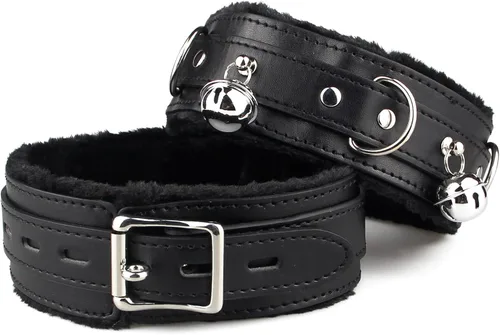 Miniatura 3 de Collar gargantilla de cuero con campana ajustable para mujer