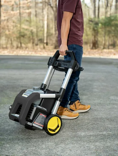 Miniatura 4 de Kärcher Lavadora a Presión K1700B, Certificada CETA, 3 Boquillas de Pulverización, Tanque de Detergente, para Autos, Entradas, Revestimientos, Negro