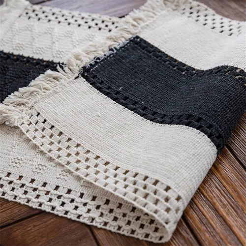 Miniatura 4 de Camino de mesa de macramé, color beige crema y negro, bohemio, con borlas, de algodón, tejido a mano, rústico, rural, para mesa de cocina y comedor