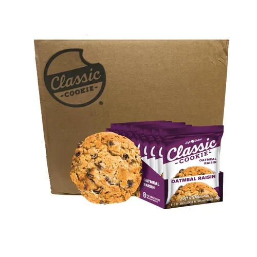 Miniatura 24 de Galletas Classic Cookie suaves horneadas con relleno de crema y galleta, hechas con chips de crema blanca Hershey's® Premier, 2 cajas, 16 galletas