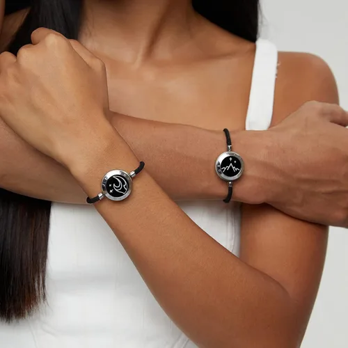Miniatura 24 de TOTWOO Long Distance Touch Bracelets for Couples, Vibration & Light up for Love Couples Bracelets Long Distance Relationship Gifts for Girlfriend