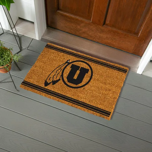 Team Sports America NCAA - Tapete de fibra de coco natural de la Universidad de Utah | Entrada interior y exterior | 28 x 16 pulgadas | Parte