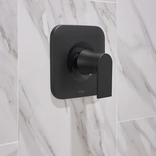 Miniatura 8 de Moen Genta LX Negro Mate Juego de Ducha Moderno con Equilibrio de Presión con Cabezal de Ducha, Manija de Palanca y Caño de Bañera, Requiere Válvula