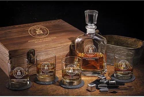 Miniatura 5 de Juego de decantador de whisky personalizable