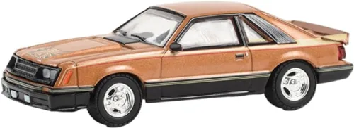 Collectibles Greenlight 13340-F The Drive Home to The Mustang Stampede Series 1-1980 Fox Body Mustang Cobra - Gamuza oscura escala 1/64 Diecas