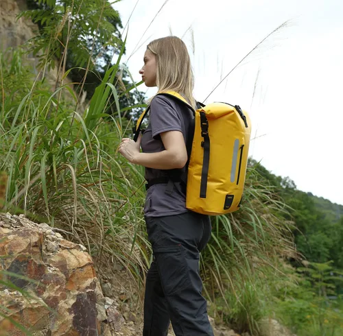 Miniatura 7 de MARCHWAY Mochila impermeable con parte superior enrollable, bolsa seca flotante de 20L/30L/45L con base rectangular ergonómica, espalda acolchada