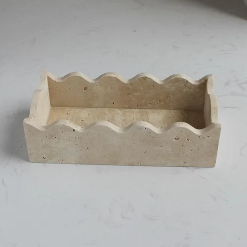 Miniatura 6 de Portatollas para invitados de travertino natural de 9.8" × 4.9" para baño, portaservilletas rectangular con borde festoneado, bandeja para toallas