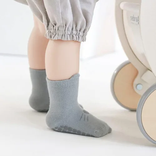 Miniatura 5 de Calcetines tobilleros antideslizantes para bebés con agarres, calcetines de algodón antideslizantes para bebés, niñas y niños