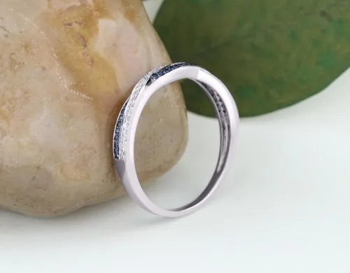 Miniatura 3 de Dazzlingrock Collection Anillo de compromiso redondo con zafiro azul y diamante blanco entrecruzado para mujer en oro macizo de 10 quilates