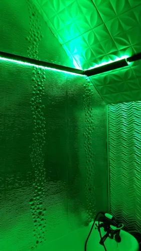 Miniatura 5 de À LA MAISON CEILINGS R103 Perceptions - Azulejo de techo de espuma (21.6 pies cuadrados/caja), paquete de 8, color blanco liso
