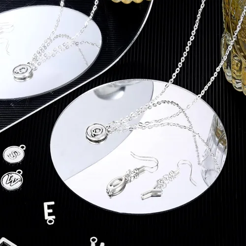 Miniatura 7 de Yinkin 8 juegos/208 piezas mezcladas de letras redondas del alfabeto, colgantes de letras A-Z inicial de metal para fabricación de joyas