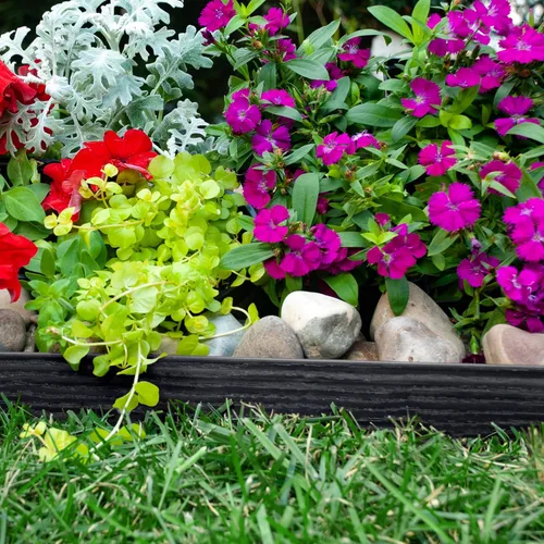 Miniatura 8 de EasyFlex Borde de jardín de pared alta sin excavación con picos de anclaje, 2.5 pulgadas. Borde de jardín de plástico recto alto con textura de Negro