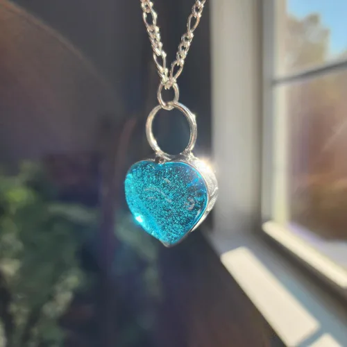 Miniatura 24 de Handmade Glass Chunky Heart Necklace