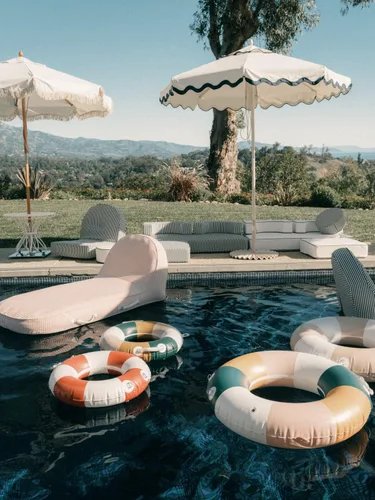 Miniatura 3 de Business & Pleasure Co. Flotador clásico para piscina