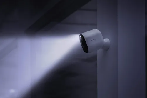 Miniatura 9 de Arlo Ultra - Cámara de seguridad 4K UHD sin cables para interiores y exteriores con visión nocturna de color, visión de 180°, audio de 2 vías, foco