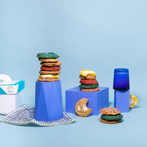 Miniatura 4 de The Cravory: Galletas recién horneadas – La mezcla más vendida – 18 galletas, 2.0 onzas cada una – Sabores surtidos – Horneadas frescas – Postre