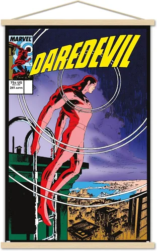 Trends International Marvel Comics Daredevil - Póster de pared #241, 22.37 x 34.00 pulgadas, paquete de impresión premium y colgador de madera de