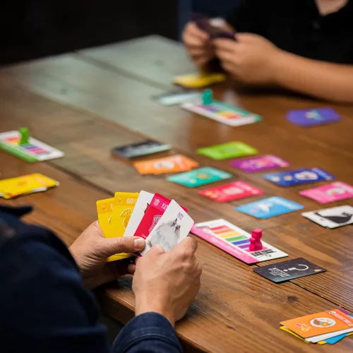 Miniatura 3 de Cat Ladies of Maple Street - ¡Nuevo! - Divertido juego de mesa familiar Juego de cartas de construcción de mazos Juegos de cartas para adultos