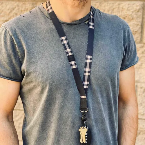 Miniatura 7 de POCKT Llavero con cordón para el cuello para hombres y mujeres, carteras geniales y soportes para tarjetas de identificación Cruz