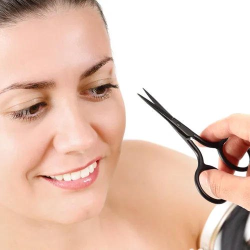 Miniatura 4 de Mudder Paquete de 3 tijeras de nariz pequeñas para recortar el vello facial, mini belleza de acero inoxidable para aseo de cejas, nariz, bigote
