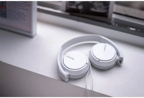 Miniatura 7 de Sony - MDR-ZX110AP Serie ZX Audífonos intraaurales con cable y micrófono, color blanco