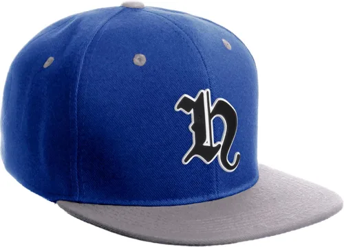 Miniatura 1692 de Daxton Gorra clásica con visera de billete plano con letras del alfabeto inglés antiguo de la A a la Z
