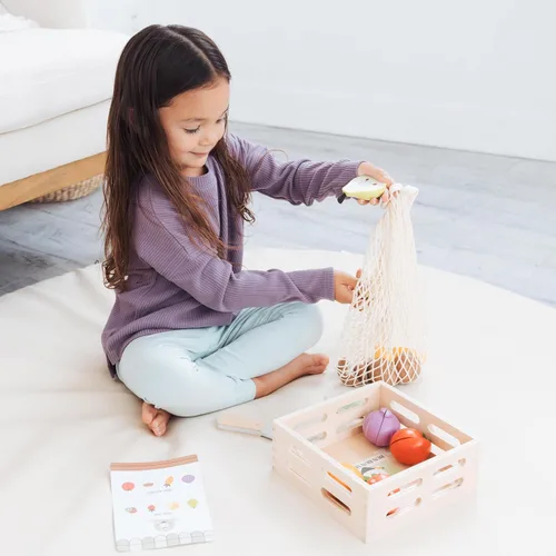 Miniatura 6 de Pearhead Juego de comida de madera para jugar, juguete de cocina de 21 piezas, para cortar frutas y verduras, certificado FSC, mercado