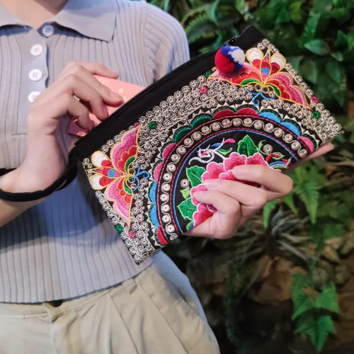 Miniatura 25 de Sabai Jai - Bolso de pulsera para teléfono inteligente - Carteras de embrague bordadas a mano Boho
