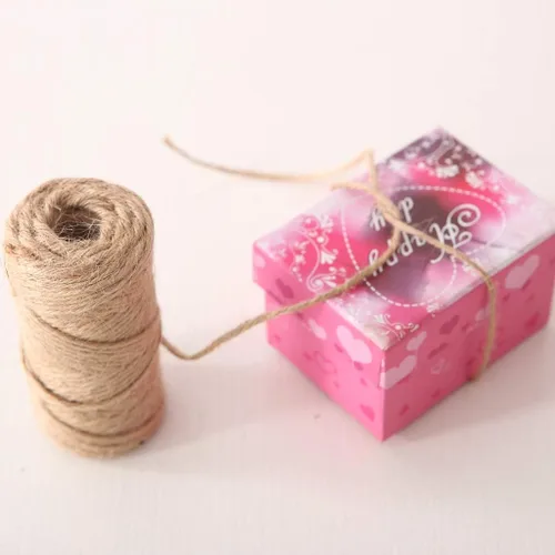 Miniatura 5 de Quotidian Rollos de cuerda de yute natural marrón de 3 capas de 1/6 pulgadas (0.2 in) 492 pies – Envoltura de cuadros para colgar jardinería