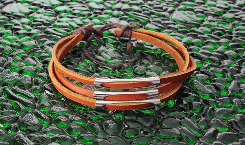 Miniatura 7 de Silver Creek Leather Co Realeather Latigo - Cordón de cuero para manualidades y joyería, 1/8 pulgadas x 50 pies, marrón medio