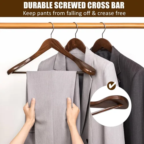 Miniatura 5 de Amber Home Paquete de 6 perchas de madera con hombros anchos de nogal con barra antideslizante para pantalones, perchas de madera maciza