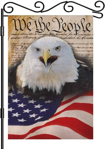 AOYEGO Bandera de la Constitución de América para jardín, 12.5 x 18 pulgadas, poliéster de doble cara con texto en inglés "We the People" con águila